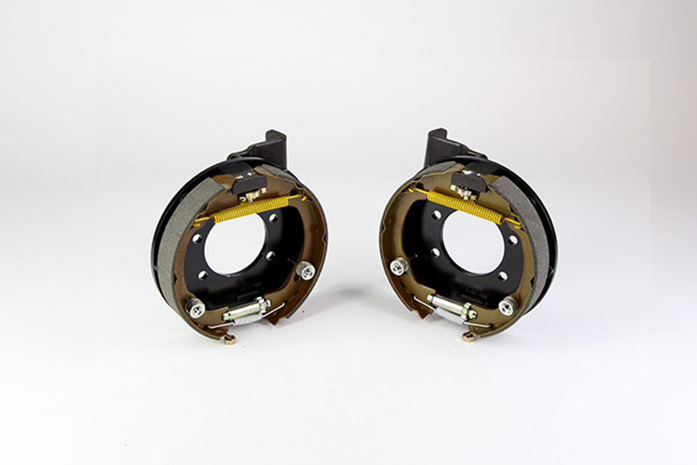 Wilwood Bracket Kit Disc/Drum Mustang 8.8 Less Caliper Brackets